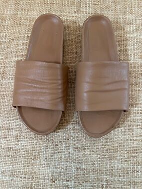 Women’s Beek Slide platform Sandals in Brown